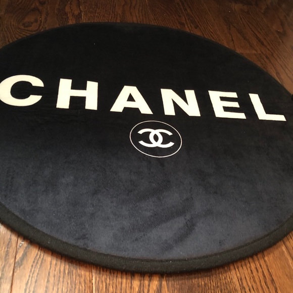 New Black & White Novelty Floor Mats 🤍🖤 - Picture 14 of 14